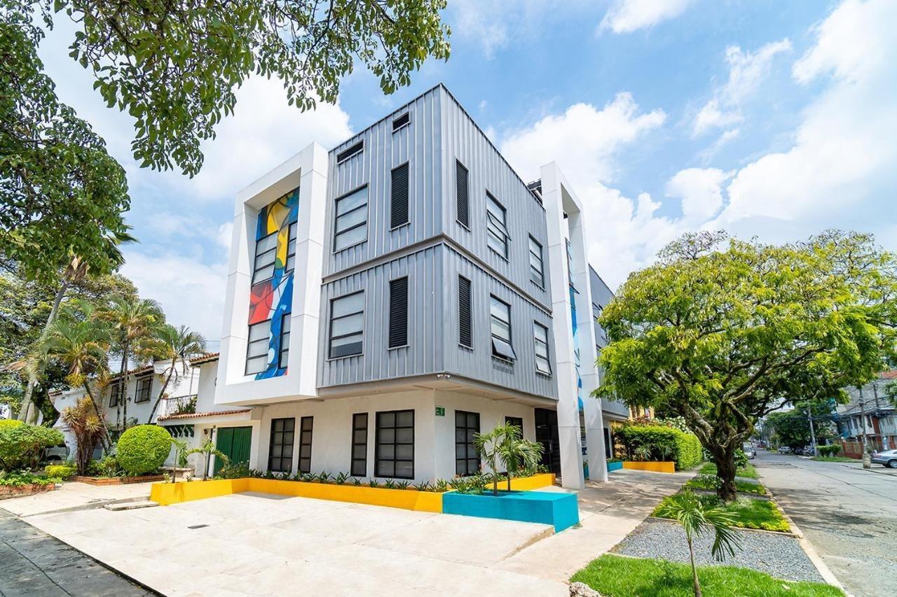 Ayenda Living Box Hotel Cali Exterior photo